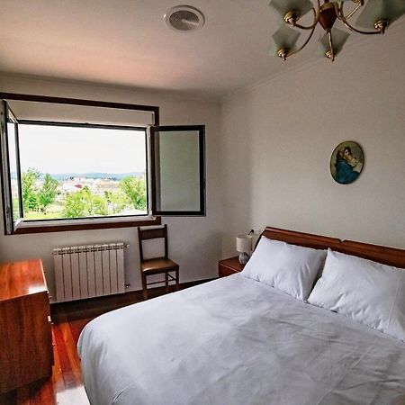 Apartamento Avelina Monforte De Lemos Kültér fotó