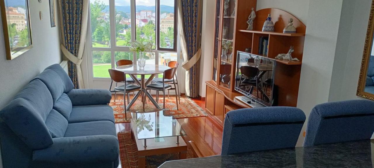 Apartamento Avelina Monforte De Lemos Kültér fotó